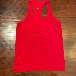 Lululemon tank top
